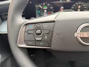 Nissan Leaf Evolve 52 kWh | NISSAN MORE 10 JAAR GARANTIE | 451 KM WLTP | 2500 EURO INRUILPREMIE | SNEL RIJDEN | BOSE | RONDOM CAMERA | CARPLAY |
