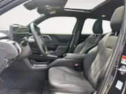 Suzuki e Vitara Style 61 kWh | Apple Carplay/Android Auto | electronic climate controle | 360 Parkeercamera | Panorama dak | Stoelverwarming |