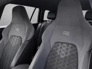 Volkswagen Golf Variant 1.5eTSI/130PK R-Line · Navigatie · Apple/Android Car Play · Camera + Parkeersensoren · Stoelverwarming ·  Garantie t/m 12-01-2028 of 100.000km