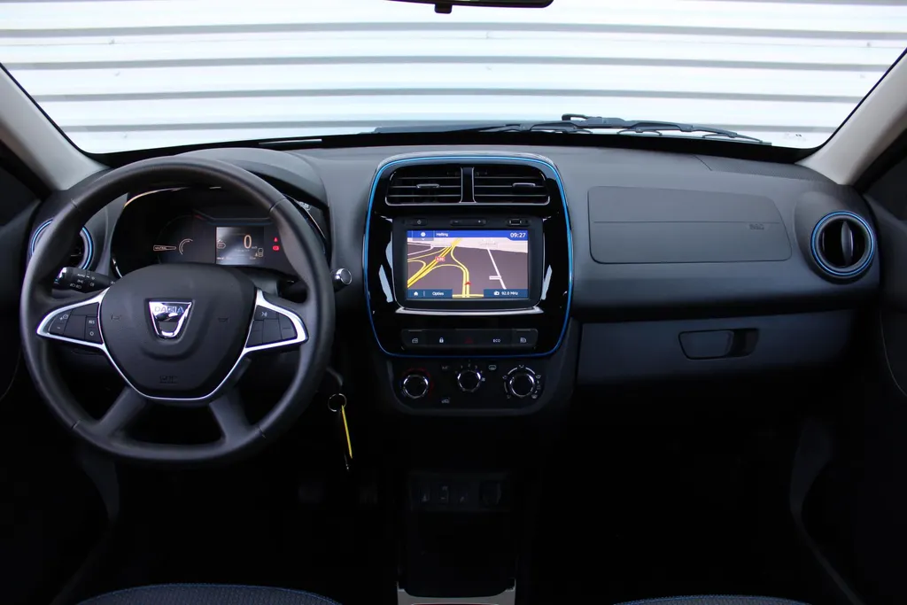 Dacia Spring Expression | Nieuw | Airco | PDC | 14' Design velgen | Navi | Camera | BTW | UNIEK!! |
