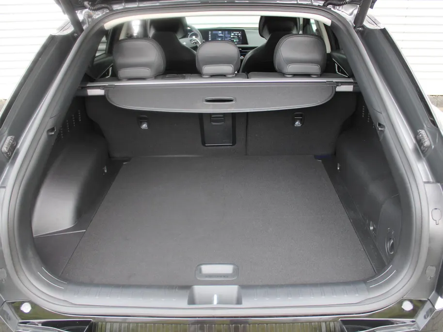 Kia EV6 Edition Advanced 77.4 kWh | Navi | Airco | 20' LM | Camera | Elektrische klep | BTW auto | 17% bijtelling |