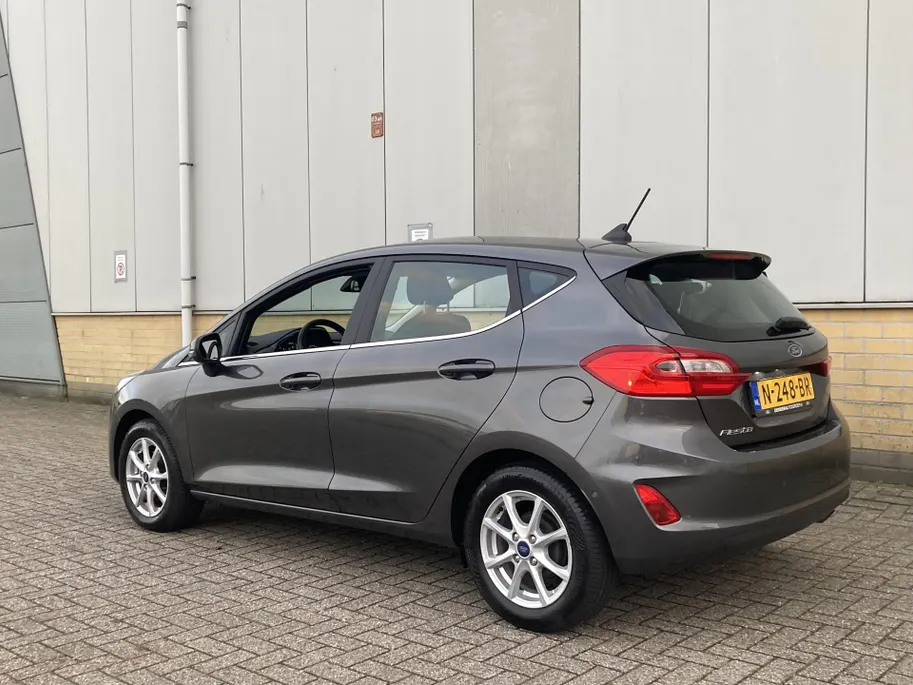 Ford Fiesta 1.0 EcoBoost 100 pk Titanium 5-deurs Navigatie - Apple Carplay/ Android Auto - Active Park Assist