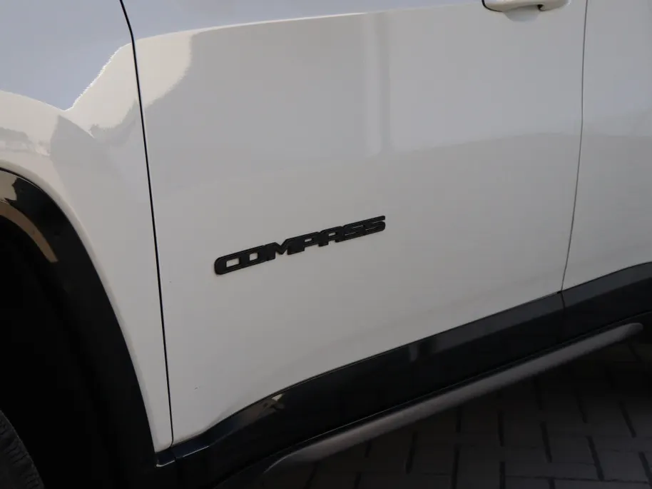 Jeep Compass 1.5T e-Hybrid 130 PK S | Leder | Winter | Camera | LED | 19'