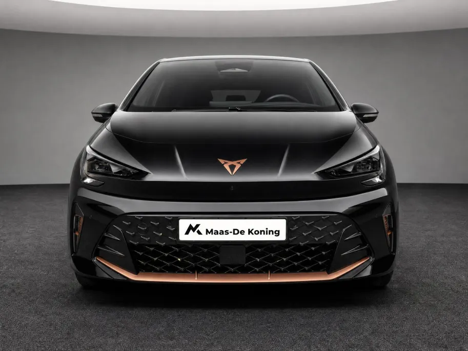 CUPRA Born Performance 61 kWh 190 PK l 19' Storm Copper l Side Assist l Elektrische stoelen l Leverbaar per November