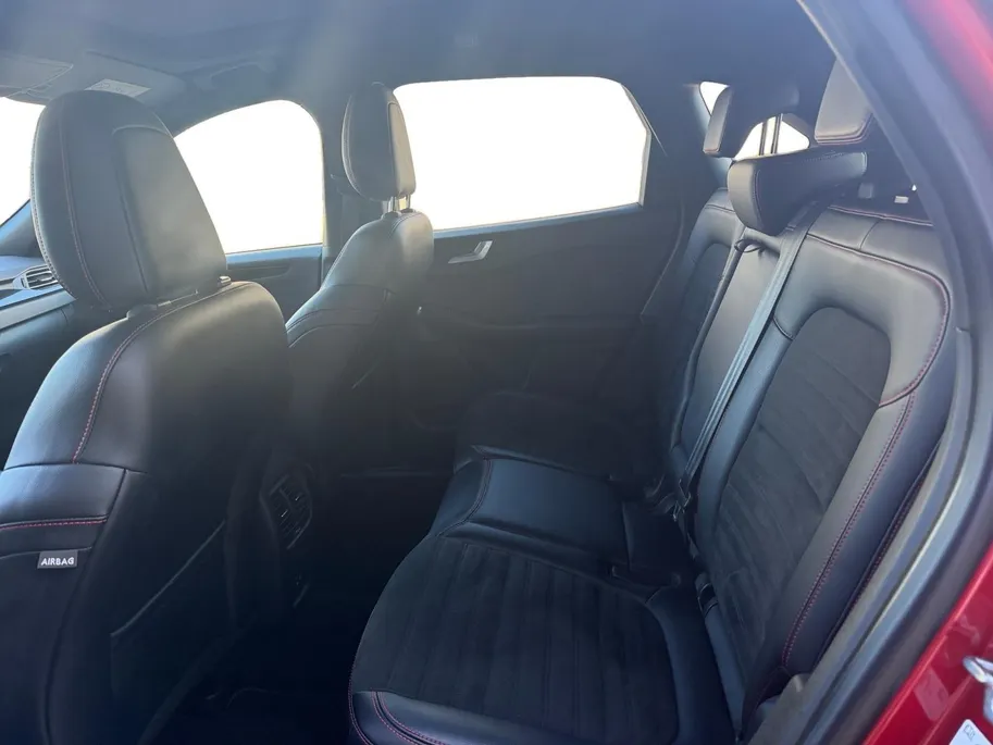 Ford Kuga 2.5 PHEV ST-Line X | Panorama dak | B&O audio | Elektrisch. kofferbak | Trekhaak