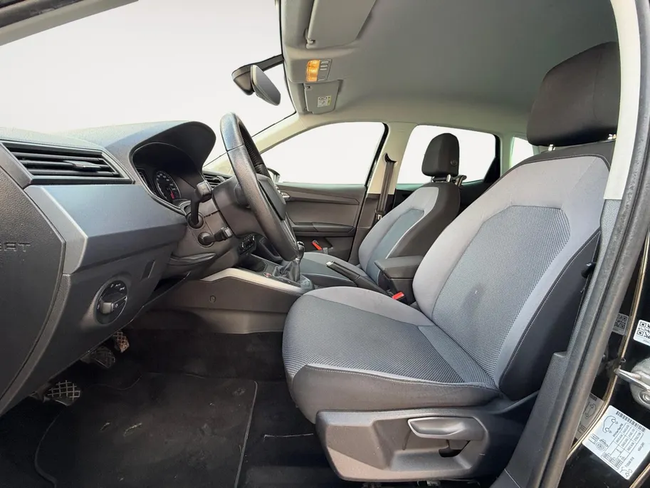 SEAT Arona 1.0 TSI Style Business Intense | Climate Control | Achteruitrijcamera | Parkeersensoren voor & achter | Cruise Control |
