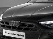 Audi A3 Limousine 35 TFSI S edition 150 PK · Tech plus · Glazen panoramadak · 19' inch Audi sport velgen 5-dubbelspaak-edge anthracietzwart glansgedraaid