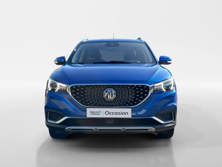 MG ZS EV MG Luxury 45 kWh | NL-AUTO | PANO | Trekhaak |12 MAANDEN BOVAG GARANTIE |