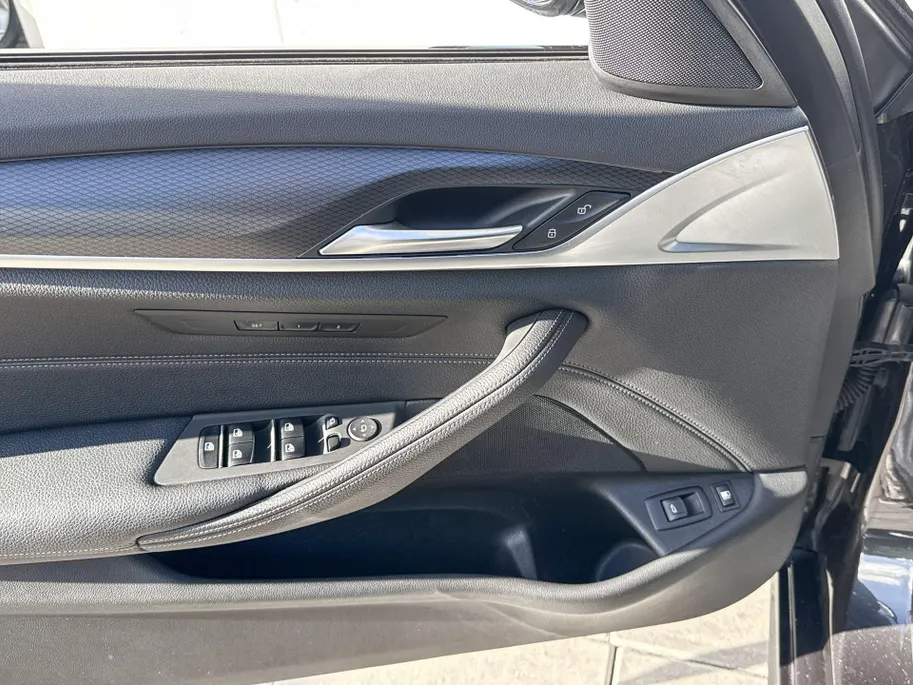 BMW 5 Serie Sedan 530e High Executive M-Sport
