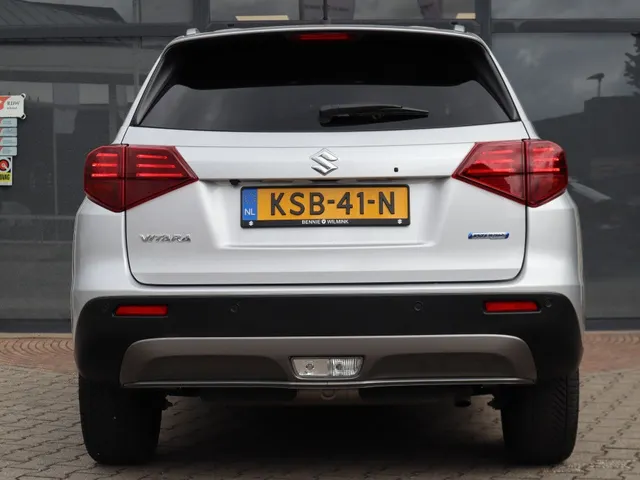 Suzuki Vitara 1.4 BoosterJet Hybrid Select Automaat All Seasons | Carplay | Adaptive Cruise