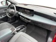 Nissan Leaf Evolve 52 kWh | NISSAN MORE 10 JAAR GARANTIE | 451 KM WLTP | 2500 EURO INRUILPREMIE | SNEL RIJDEN | BOSE | RONDOM CAMERA | CARPLAY |
