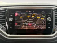 Volkswagen T-Roc 1.5 TSi DSG7-autom. Sport Navi | Apple Carplay/Android Auto | Trekhaak | Climate Control | Cruise Control | Etc.