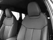 Audi Q3 1.5 200kW e-hybrid S edition 272 PK · Tech plus · Lederen bekleding · Trekhaak elek. wegklapbaar