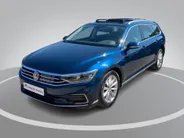 Volkswagen Passat Variant 1.4TSIeHybrid 160kW/218PK GTE Business · Panoramadak · Navigatie · Camera + Parkeersensoren · Apple/Android Car Play