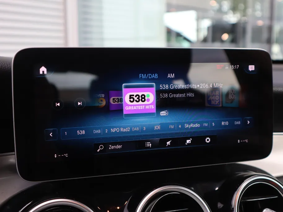 Mercedes-Benz GLC Coupé 300e 4MATIC Business Solution AMG l Trekhaak l Stoelverwarming l Achteruitrij camera