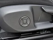 Volkswagen T-Roc 1.5 eTsi 150pk DSG R-Line First Edition · Camera · Wegklapbare Trekhaak · Stoelverwarming · Dodehoek Detectie · Elek. Achterklep · 19'' Inch · Garantie t/m 08-03-2030 of 100.000km