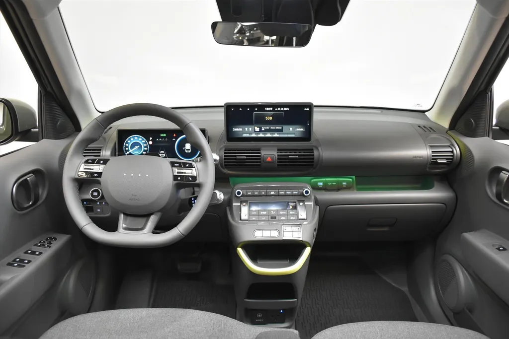 Hyundai Inster 49 kWh 115pk 4-zits Cross Sky Plus