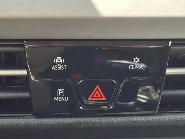 Volkswagen Golf Variant 1.0 TSI Life NL-auto | rijklaarprijs !!
