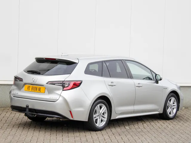 Suzuki Swace 1.8 Hybrid Style | Cruise | Carplay/Android | Camera | Lm-Velgen
