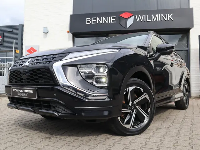 Mitsubishi Eclipse Cross 2.4 PHEV Executive | Trekhaak | Adaptive Cruise | 360 camera