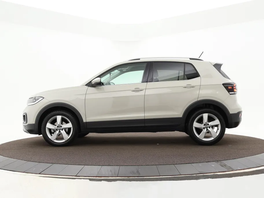 Volkswagen T-Cross 1.5 TSI 150pk DSG Style · Apple/Android Car Play · Stoelverwarming · LED verlichting
