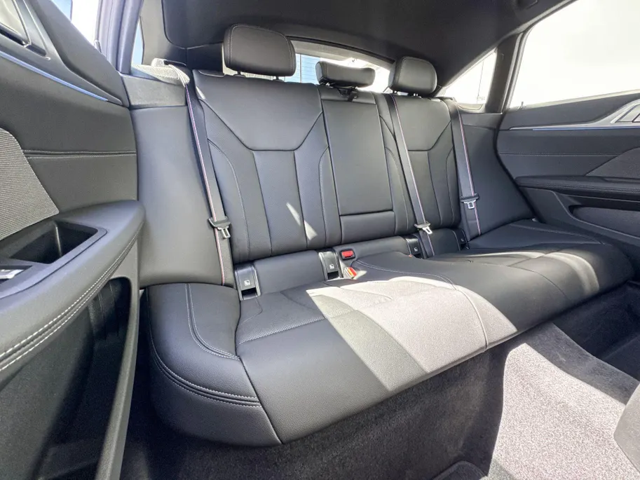 BMW i4 eDrive40