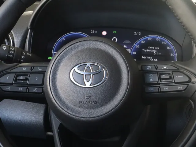 Toyota Yaris Hybrid 130 Executiv | Stoelverwarming | Modeljaarvoordeel €3.500