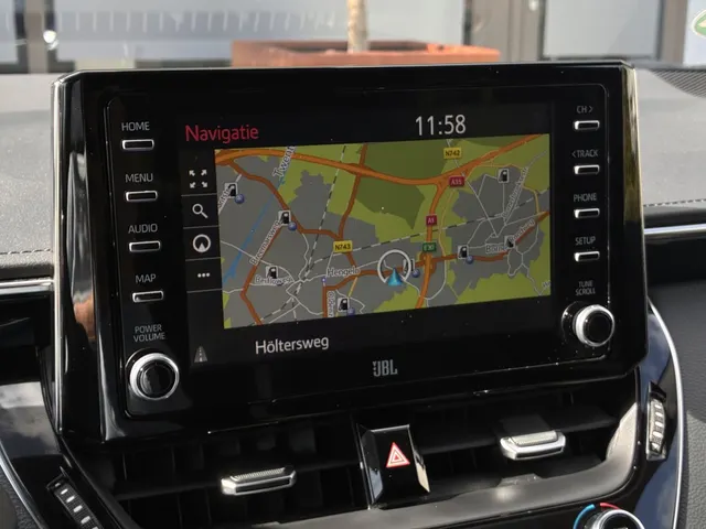 Toyota Corolla Touring Sports 2.0 Hybrid GR-Sport | Panoramadak | JBL | Trekhaak
