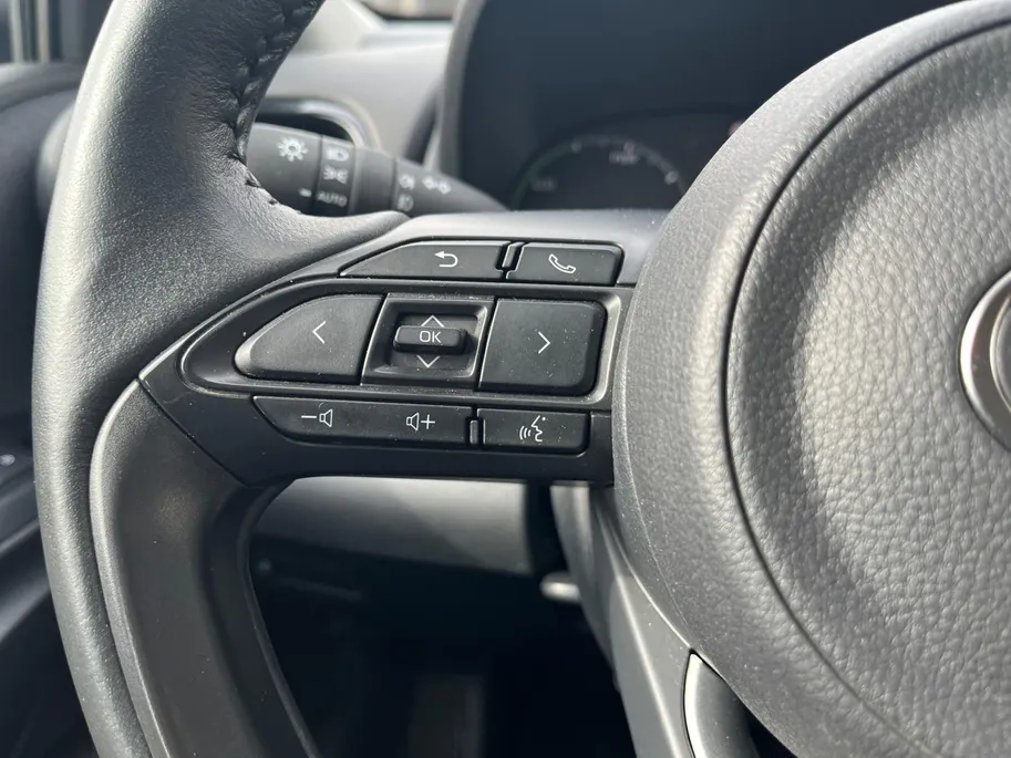 Toyota Yaris 1.5 Hybrid 115 Active | Apple Carplay | Android Auto | Parkeercamera | Parkeersensoren | Stoelverwarming