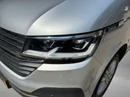 Volkswagen Bedrijfswagens Transporter 2.0 TDI 150pk DSG L2H3 28 Bulli · Camera · Apple/Android Car Play · Trekhaak · Adaptive Cruise Control · Alarmklasse 3 · Navigatie · Elek. Inklapbare Spiegels ·