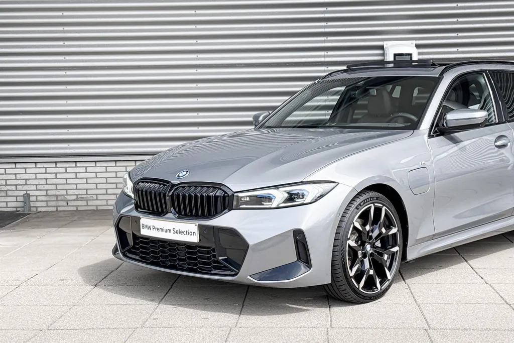 BMW 3 Serie Touring 330e