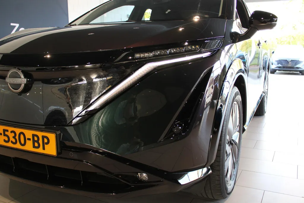 Nissan ARIYA Advance 91 kWh | Electrische stoel verstelling | Apple carplay & Android auto | Navigatie | Parkereersensoren v+a | 360grd camera | Kameleon kleur | 22kw lader | Bi-led verlichting |
