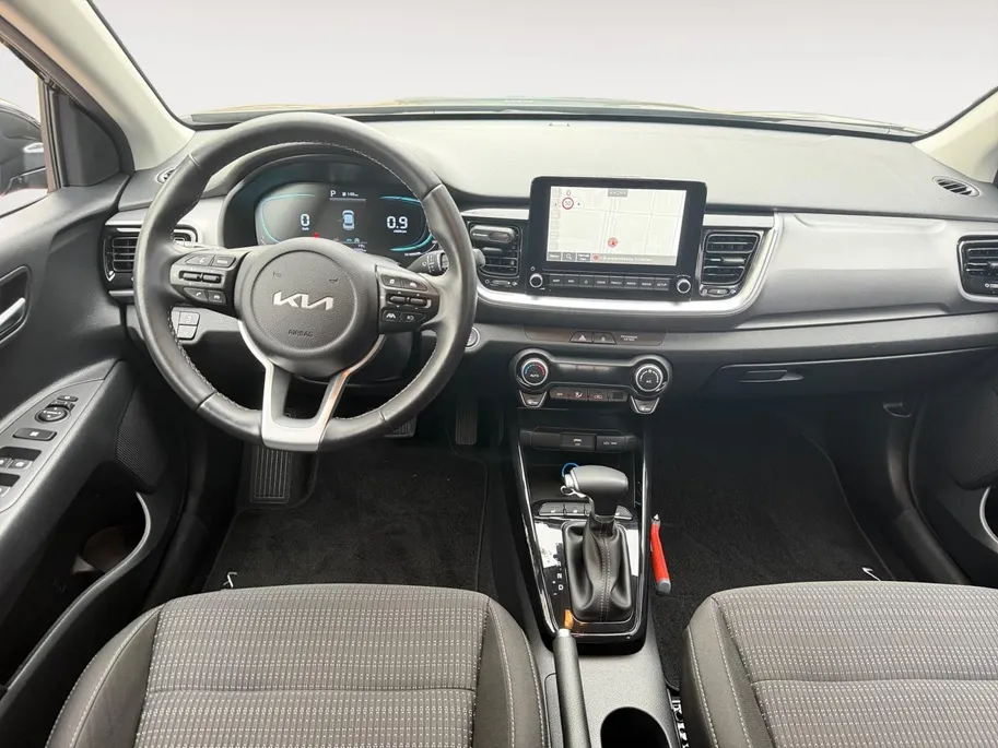 Kia Stonic 1.0 T-GDi MHEV DynamicPlusLine Dealer onderhouden | Automaat | Stuur + stoelverwarming | Climate control | Privacy glass |