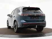 Volkswagen Tiguan 1.5 204pk DSG eHybrid R-Line Edition · Panoramadak · Wegklapbare Trekhaak · 360 Camera · Massage · 19'' Inch · Garantie t/m 15-09-2030 of 100.000km