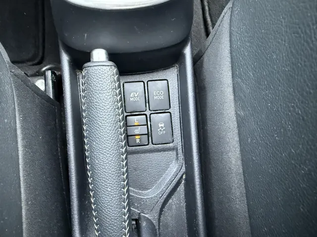 Toyota Yaris 1.5 Hybrid GR-Sport | Apple Car-Play | Camera | Bi-Tone