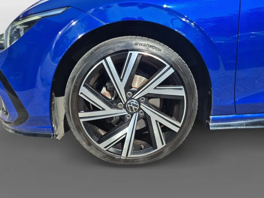 Volkswagen Golf 1.5 eTSI R-Line Business | Cruise Control | Climate Control | Digitaal Dashboard | Navigatie | Sportstoelen | Stoelverwarming | Stuurverwarming |