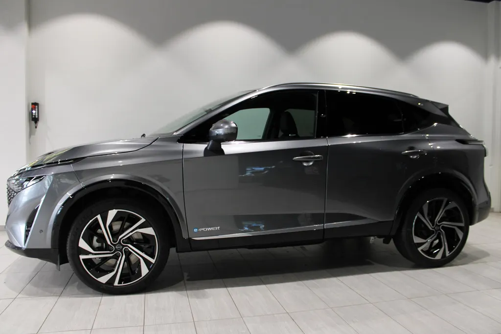 Nissan QASHQAI 1.5 e-Power Tekna Plus |Nieuwe motor|Nappa lederen bekleding|camera 360vieuw|Bose audio|Stoelgeheugen|Electrisch verstelbare voorstoelen|20inch Wielen|Navigatie|Pro-pilot|Uit voorraad leverbaar| |