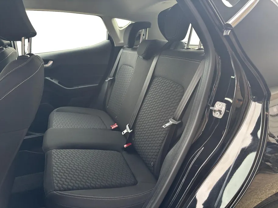 Ford Fiesta 1.0 EcoBoost Hybrid Titanium | Winter Pack | Keyless | Apple Carplay / Android auto
