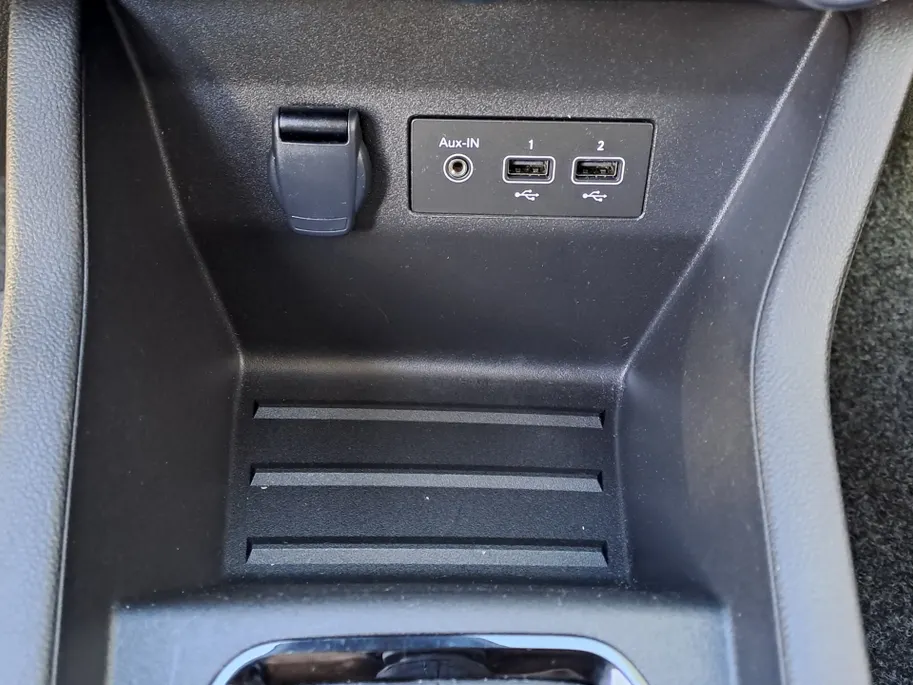 Renault Clio 1.0 TCe 90 Equilibre | Navigatie | Cruise | DAB | Rijstrooksensor met correctie | Airco | Apple Carplay/Android Auto