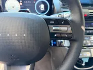 Hyundai Inster Evolve 49 kWh | Demo | Warmtepomp | 360 graden camera | Keyless entry | Dodehoek detectie |