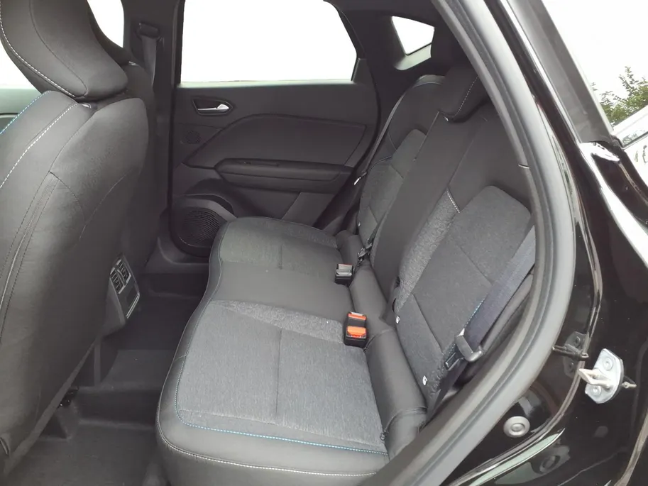 Mitsubishi ASX 1.8 HEV AT Black Edition Automaat | Navigatie , let op voorraad korting op kenteken 4000,- , zeer complete uitvoering