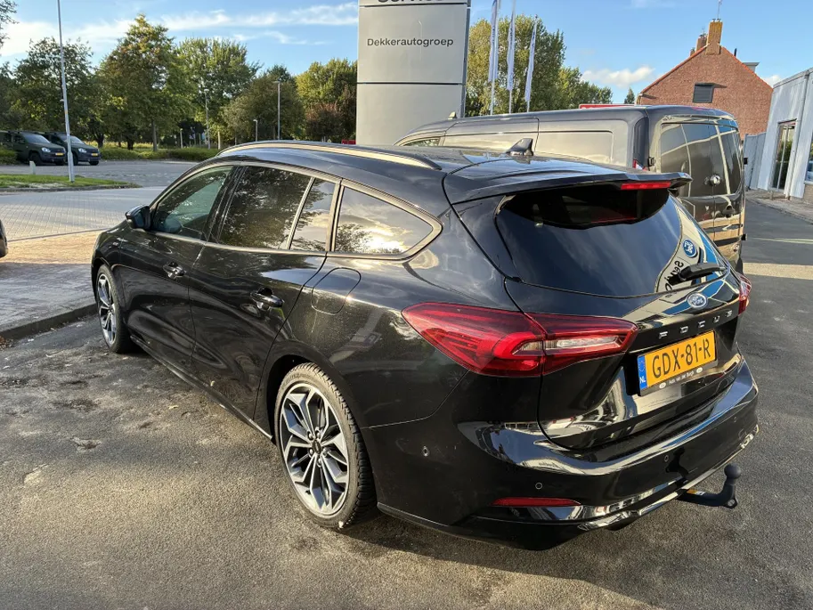 Ford Focus Wagon 1.0 EcoBoost Hybrid ST Line X AUTOMAAT & winterpakket