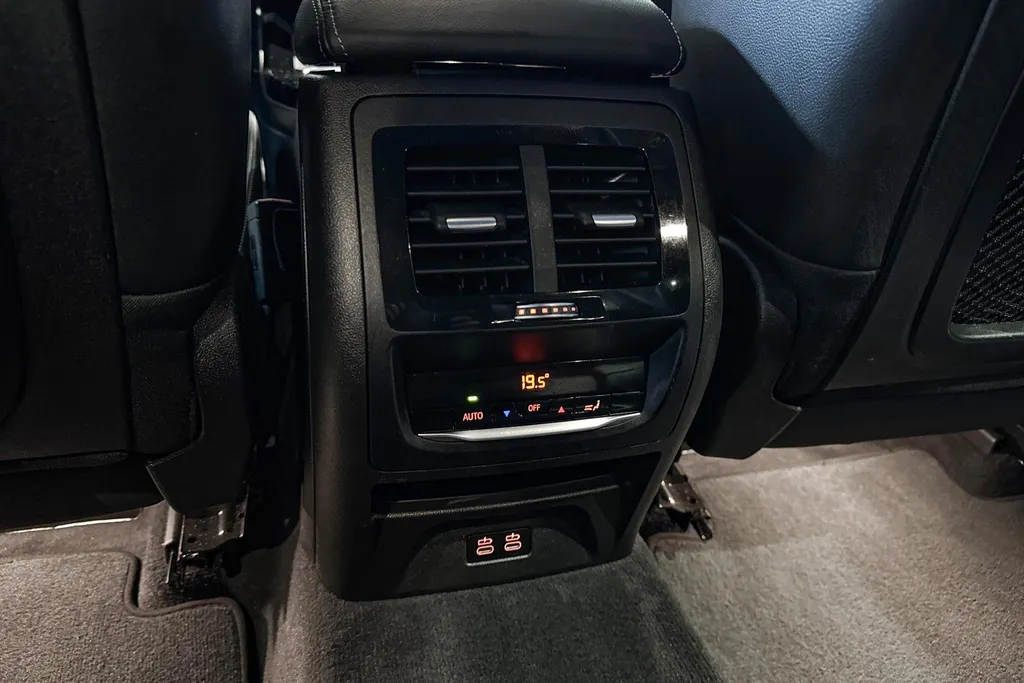BMW iX3 High Executive 80 kWh