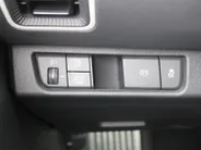 Kia EV5 GT-PlusLine 81.4 kWh | Schuifdak | Stuur-/stoelverwarming + ventilatie | Warmtepomp | 360 Camera | Geheugenstoel | Leer | HUD | LED | 19' LM |