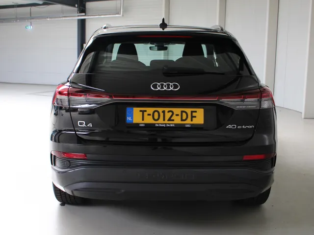 Audi Q4 e-tron 40 Advanced edition 77 kWh Navigatie | Climate Control | Adaptieve Cruise Control | Camera | Stoelverwarming | 96% SoH