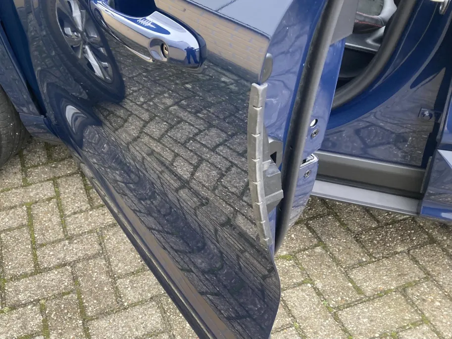 Ford Kuga 2.5 PHEV ST-Line X 225 pk Navigatie - Voorruitverwarming - Stoelverwarming - Bliss - Elektrische achterklep