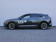 Kia K4 1.0 T-GDi MHEV GT-Line Launch Edition (pano) | Stuur-/stoelverwarming | Camera | LED | 17' LM | Elek. stoel | Draadloze telefoonlader |