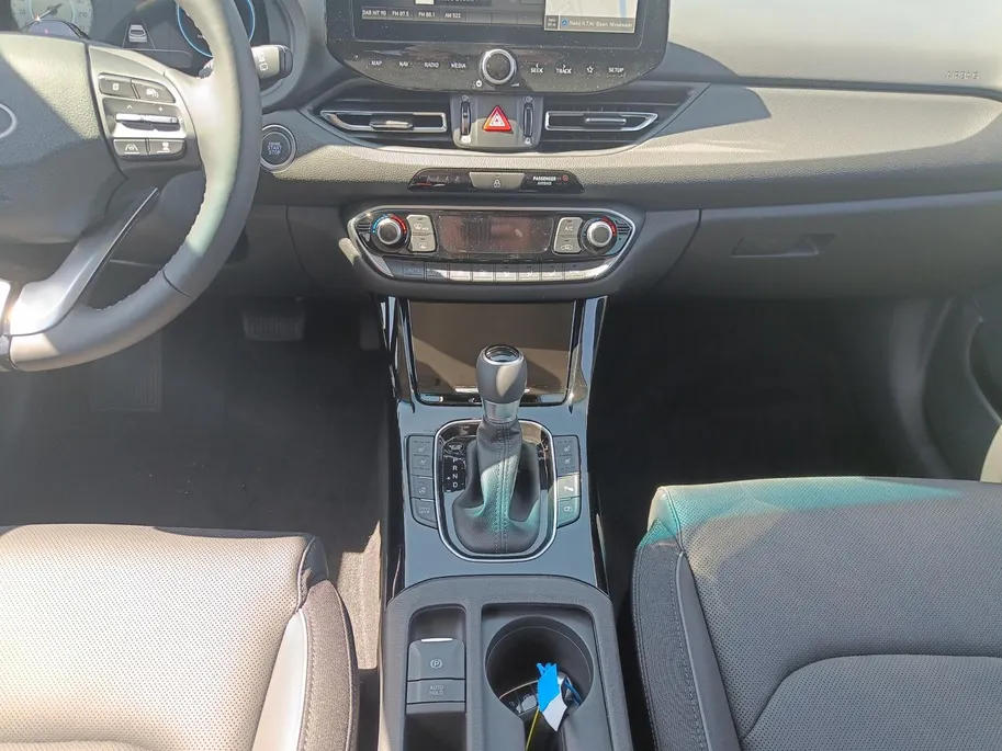 Hyundai i30 Wagon 1.6 T-GDi Premium UIT VOORRAAD LEVERBAAR!