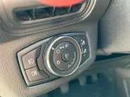 Ford B-MAX 1.0 EcoBoost Style | Super Praktisch! | Navigatie | Parkeersensoren | Climate Control | NU Rijklaarprijs! Incl. 12 maanden garantie, APK, Onderhoudsbeurt etc. Premiumpakket gratis! |