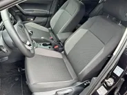 Volkswagen Polo Life Edition 1.0 TSI 95 pK 5 versn. Hand · Achteruitrijcamera · regensensor · Voorraad OUTLET ·